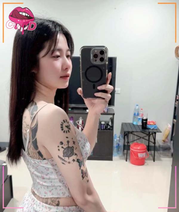 Jen Jenjira 19